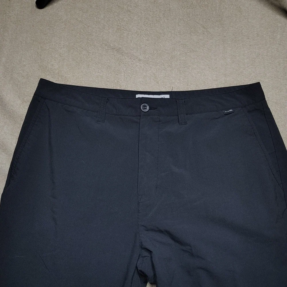 Travis Mathew Pants Mens 36x31 Black Open To Close Golf Performance Casual Chino